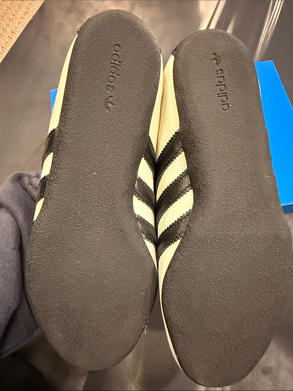 Adidas Tokyo White/Black - Picture 2 of 3